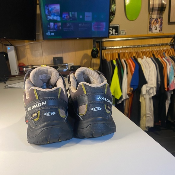 Women's Salomon Contagrip Gore-Tex Athletic Hiking Shoes Brown & Black Size 8 - Picture 4 of 9